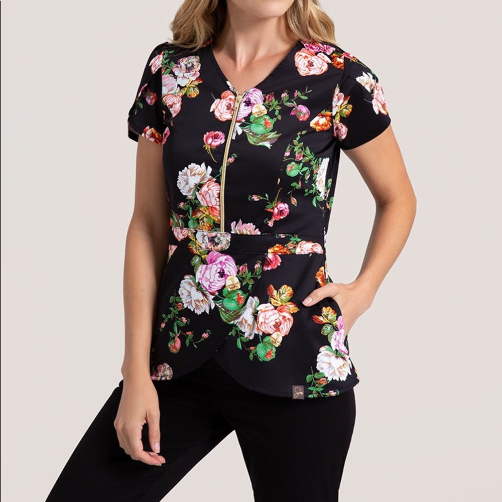 Jaanuu Tulip Floral Print Scrub Top